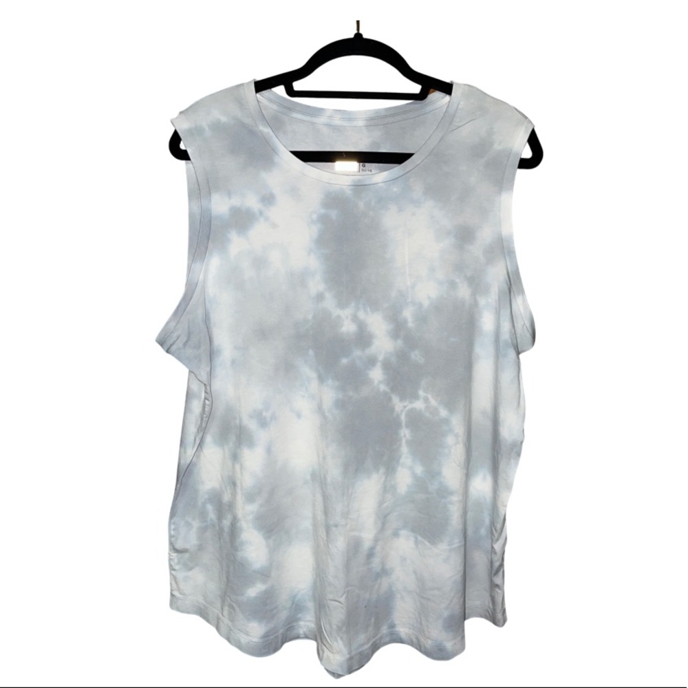 Light Blue & White Tie Dye Tee - Size L & XL